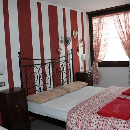 Jolly Hotel apartamentowy 3*