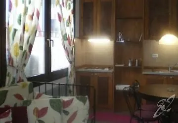Hotel apartamentowy Jolly 3*